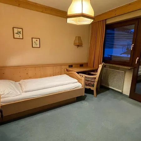 Hotel Alpenrose 3*