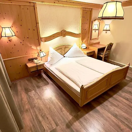 Alpenrose Hotell Zöblen