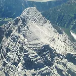 فندق Alpenrose 3*